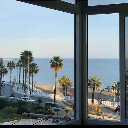 Apartment First Line Of The Sea Benalmadena Bagian luar foto
